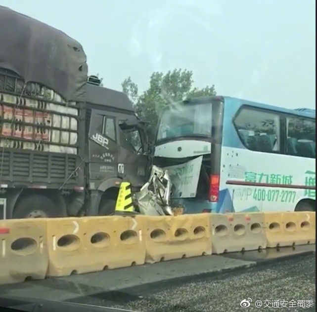 中国容积最大的50英尺集装箱投用铁路货运